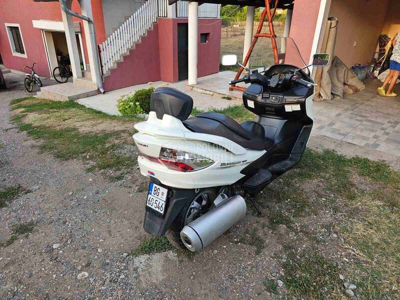 Suzuki Burgman 400