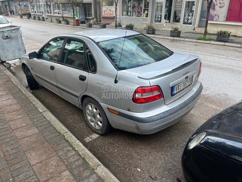 Volvo S40 1.8