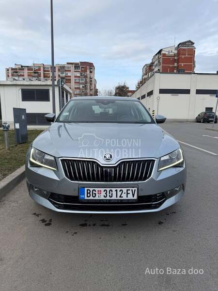 Škoda Superb 