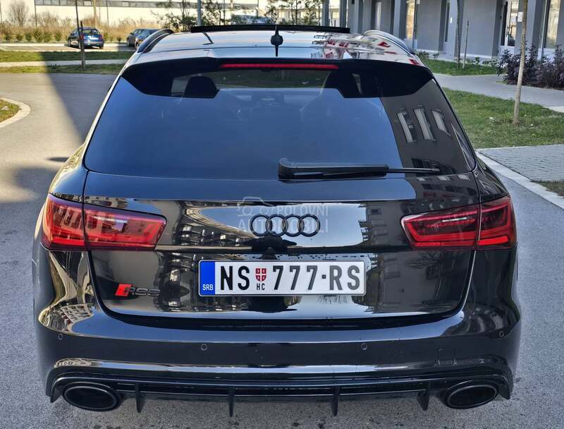 Audi RS6 