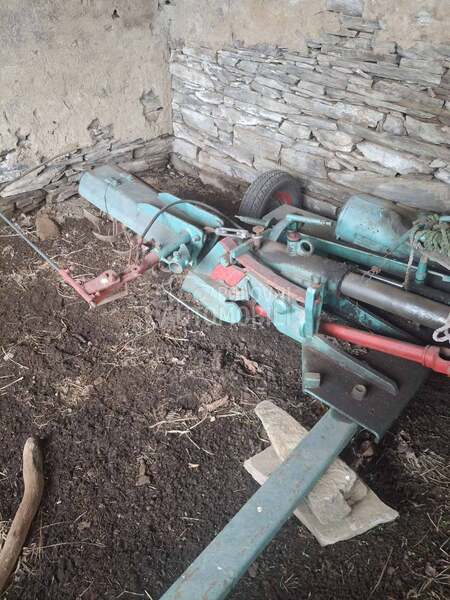 IMT Više vrsta  poljo. mašina