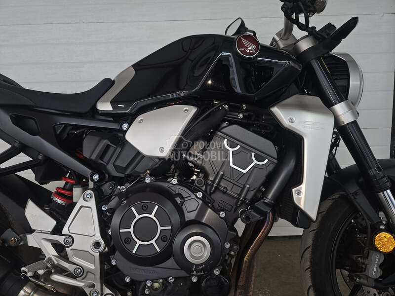Honda cb1000r