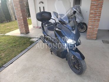 Yamaha xmax