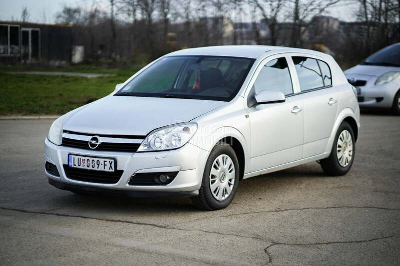Opel Astra H 