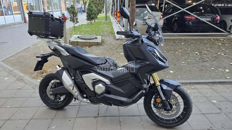 Honda xadv