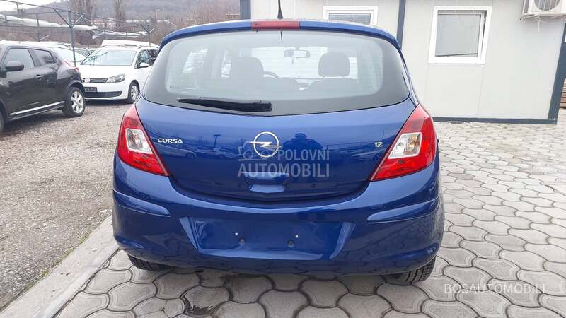 Opel Corsa D 1.2 i