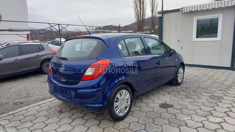 Opel Corsa D 1.2 i