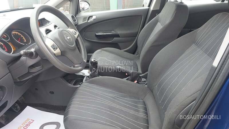 Opel Corsa D 1.2 i