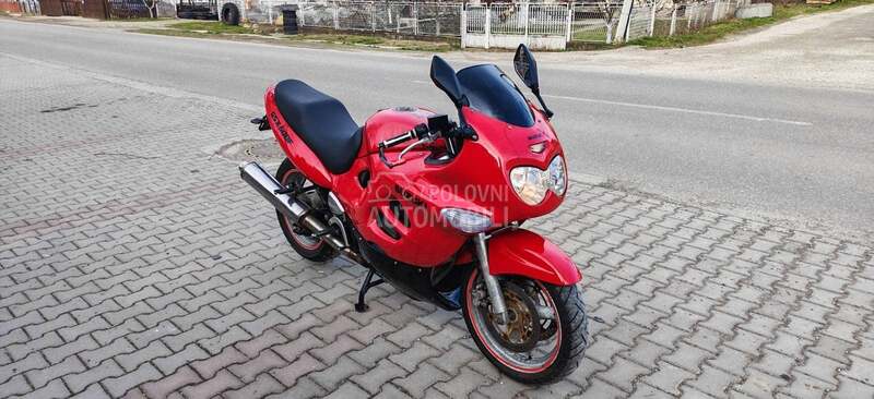 Suzuki gsxf