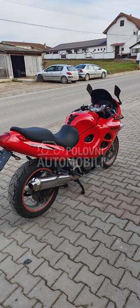 Suzuki gsxf