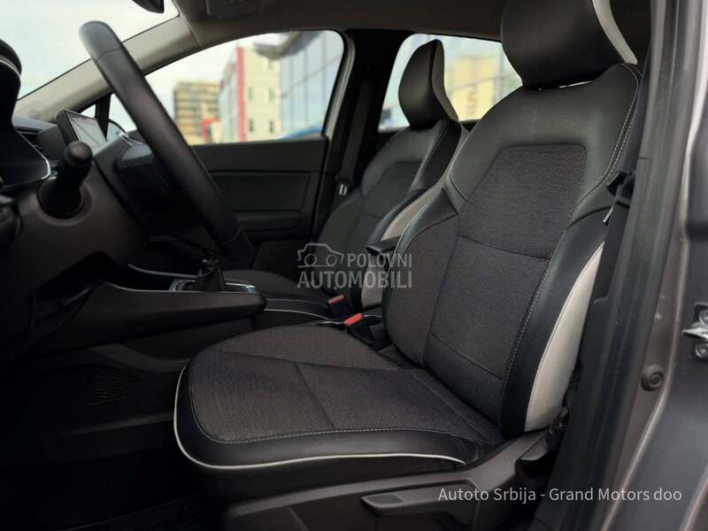 Renault Captur 1.0 TCe INTENS