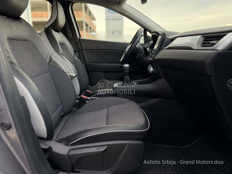 Renault Captur 1.0 TCe INTENS