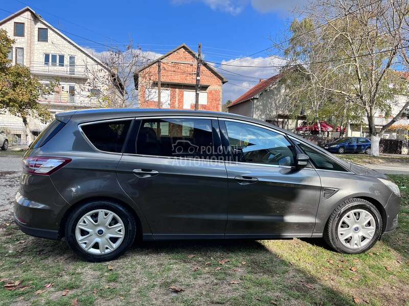 Ford S-Max 