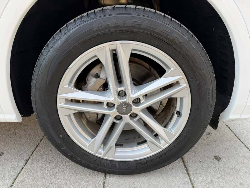 Audi Q5 2,0 TDI 3xS-line