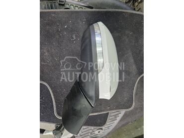 Desni retrovizor za Volkswagen Golf 8