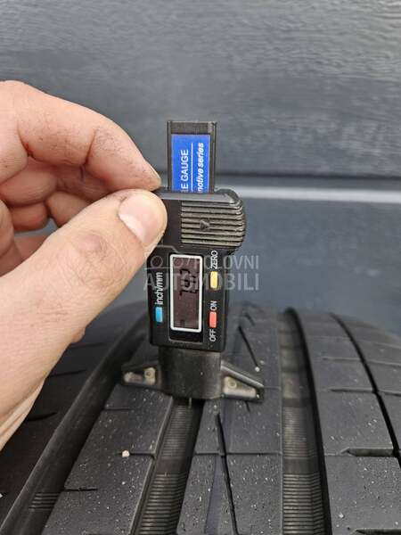 Vredestein 225/40 R19 Letnja