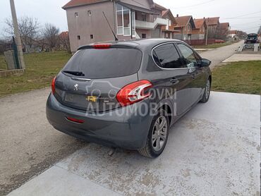 Stop svetla za Peugeot 208