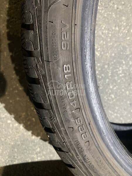 Goodyear 225/40 R18 Zimska