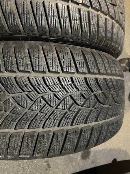 Goodyear 225/40 R18 Zimska