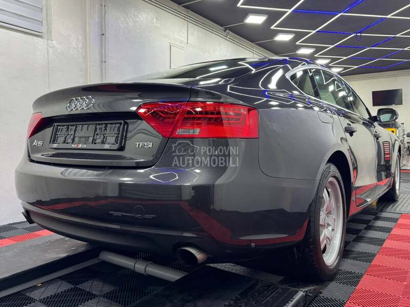 Audi A5 S a l o n