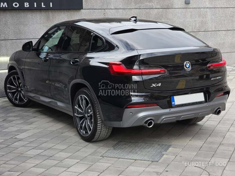 BMW X4 M/X-Drive