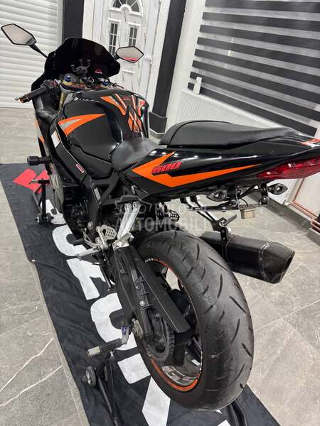 Suzuki GSX R 600