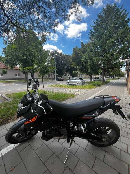 KTM Duke 690