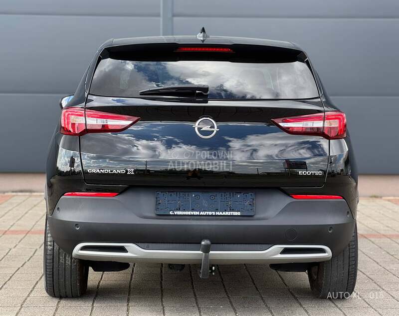 Opel Grandland X 1.2 TURBO // NOV