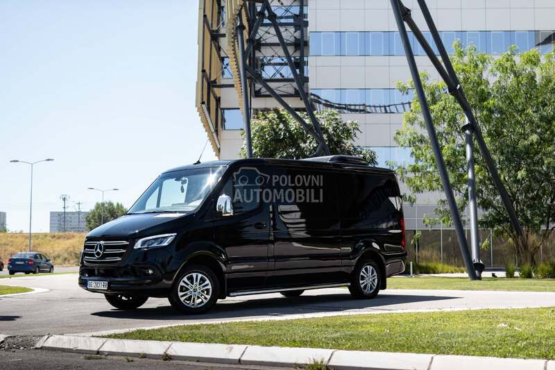 Mercedes Benz Sprinter 319