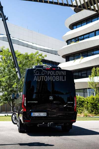 Mercedes Benz Sprinter 319