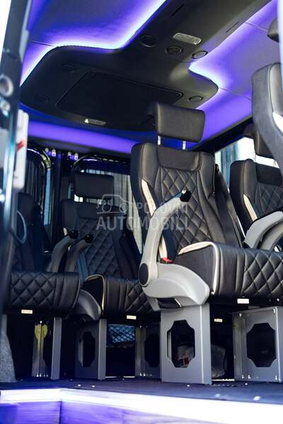 Mercedes Benz Sprinter 319