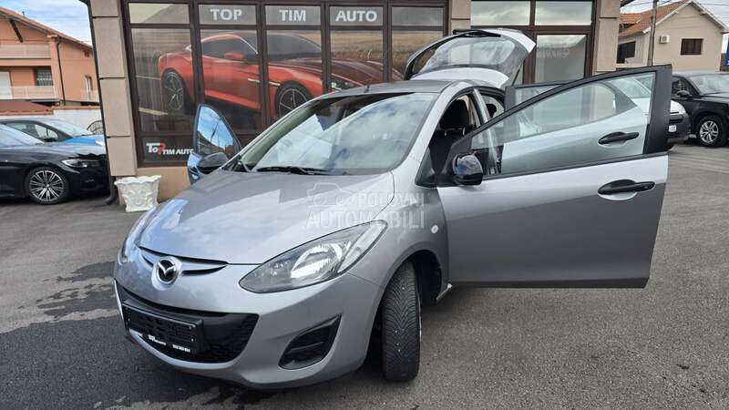 Mazda 2 1.4 B   N.O.V.A