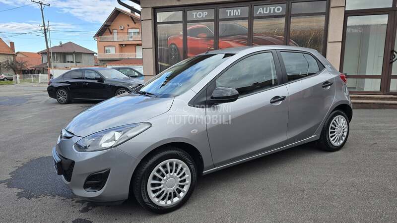 Mazda 2 1.4 B   N.O.V.A