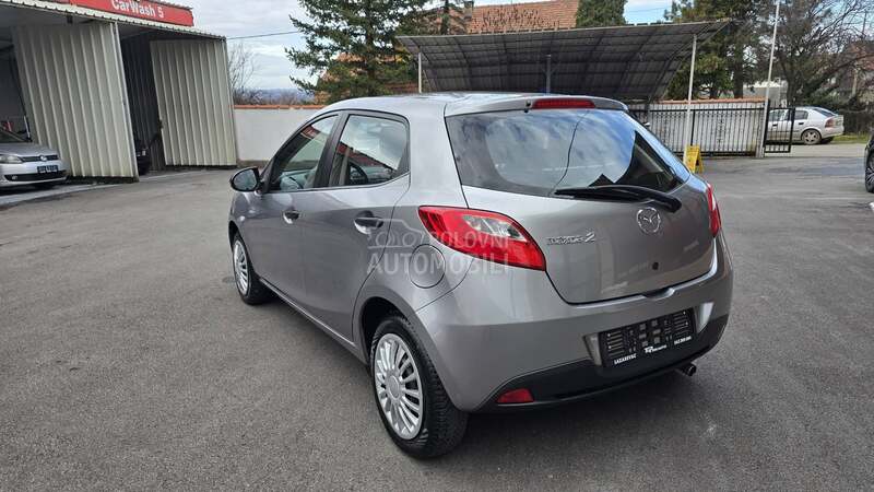 Mazda 2 1.4 B   N.O.V.A