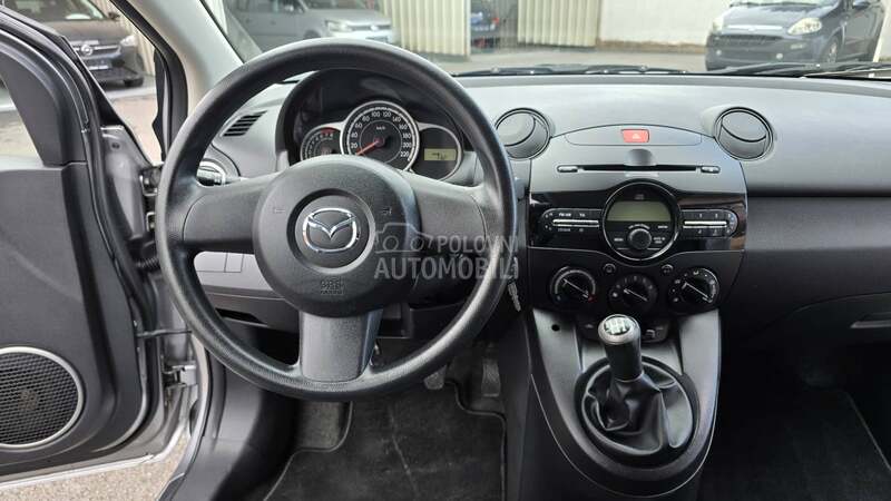 Mazda 2 1.4 B   N.O.V.A