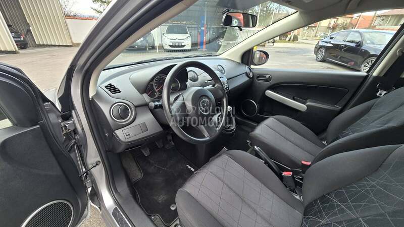 Mazda 2 1.4 B   N.O.V.A