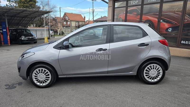 Mazda 2 1.4 B   N.O.V.A