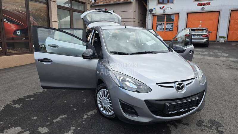 Mazda 2 1.4 B   N.O.V.A