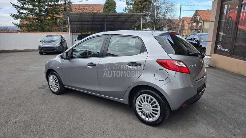 Mazda 2 1.4 B   N.O.V.A