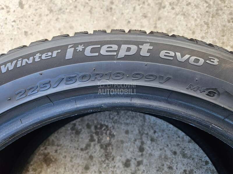 Hankook 225/50 R18 Zimska