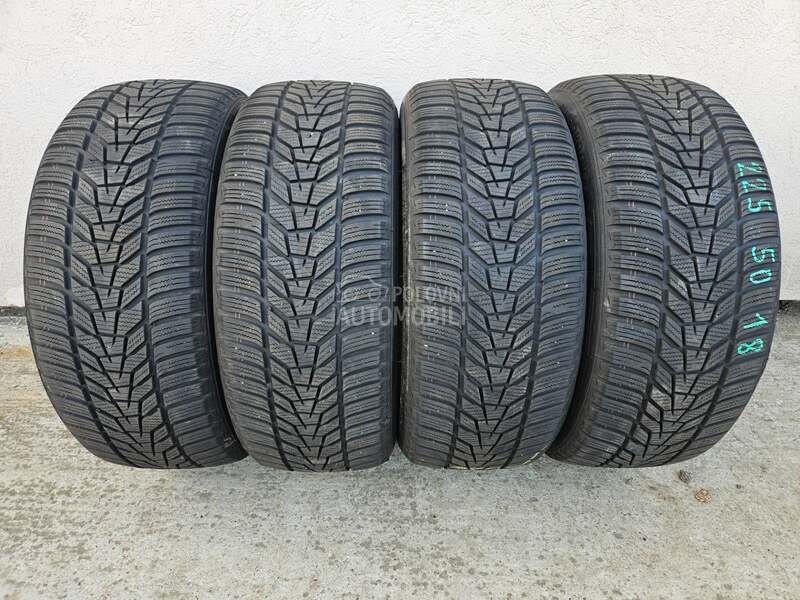 Hankook 225/50 R18 Zimska