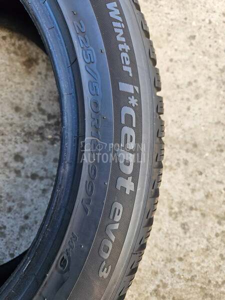 Hankook 225/50 R18 Zimska