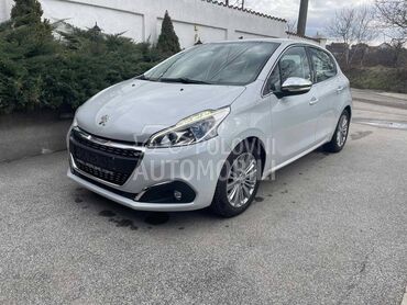 Peugeot 208 1,2 71000 K M AUTOMA