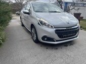 Peugeot 208 1,2 71000 K M AUTOMA