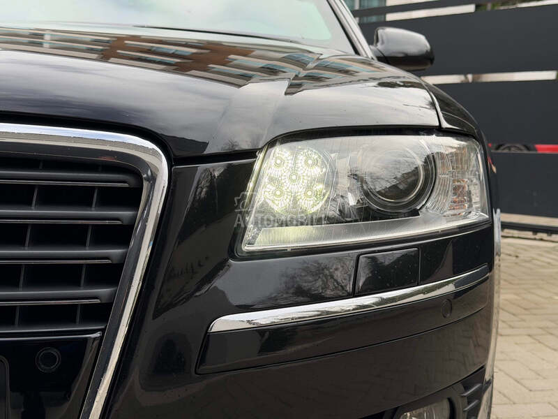 Audi A8 Long Blinda B7 VR9