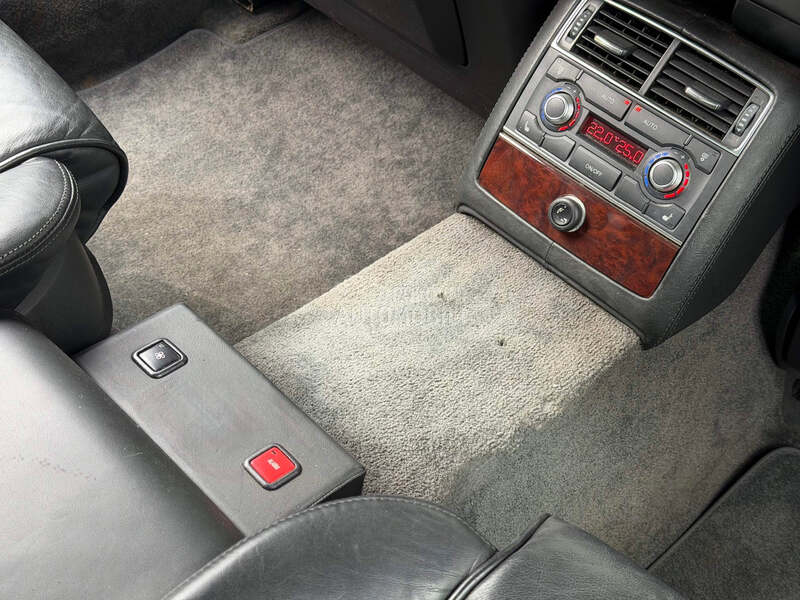 Audi A8 Long Blinda B7 VR9