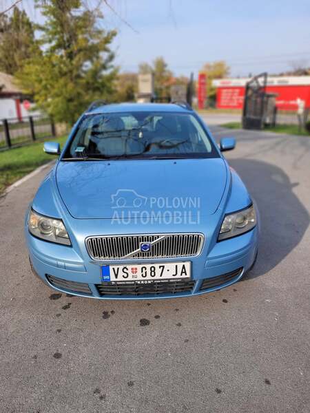 Volvo V50 