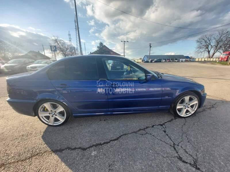 BMW 330 