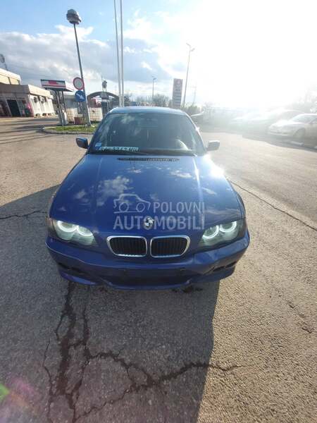 BMW 330 