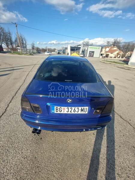 BMW 330 